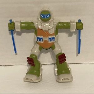 Leonardo Ninja Turtle 2016 McDonald’s swinging swords action figure toy